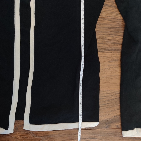 BCBGMaxAzria Black and Cream Silk blend Knit Cardigan – Size L - Picture 8 of 8